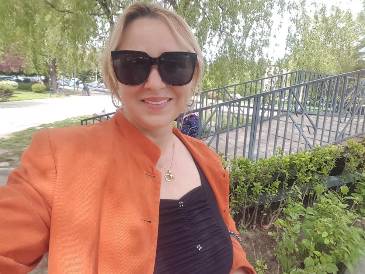 Lucky Apartment Pitesti Luaran gambar